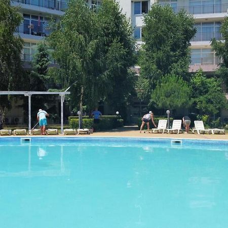 Yves 2 Bed Apart At Sun Village Sunny Beach Not Far Away From The Sea Exterior photo