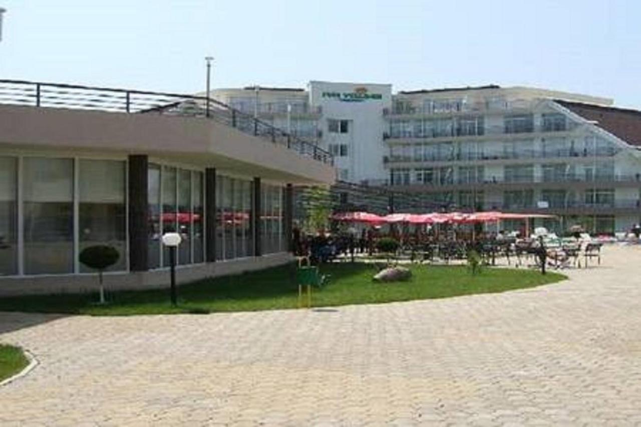 Yves 2 Bed Apart At Sun Village Sunny Beach Not Far Away From The Sea Exterior photo